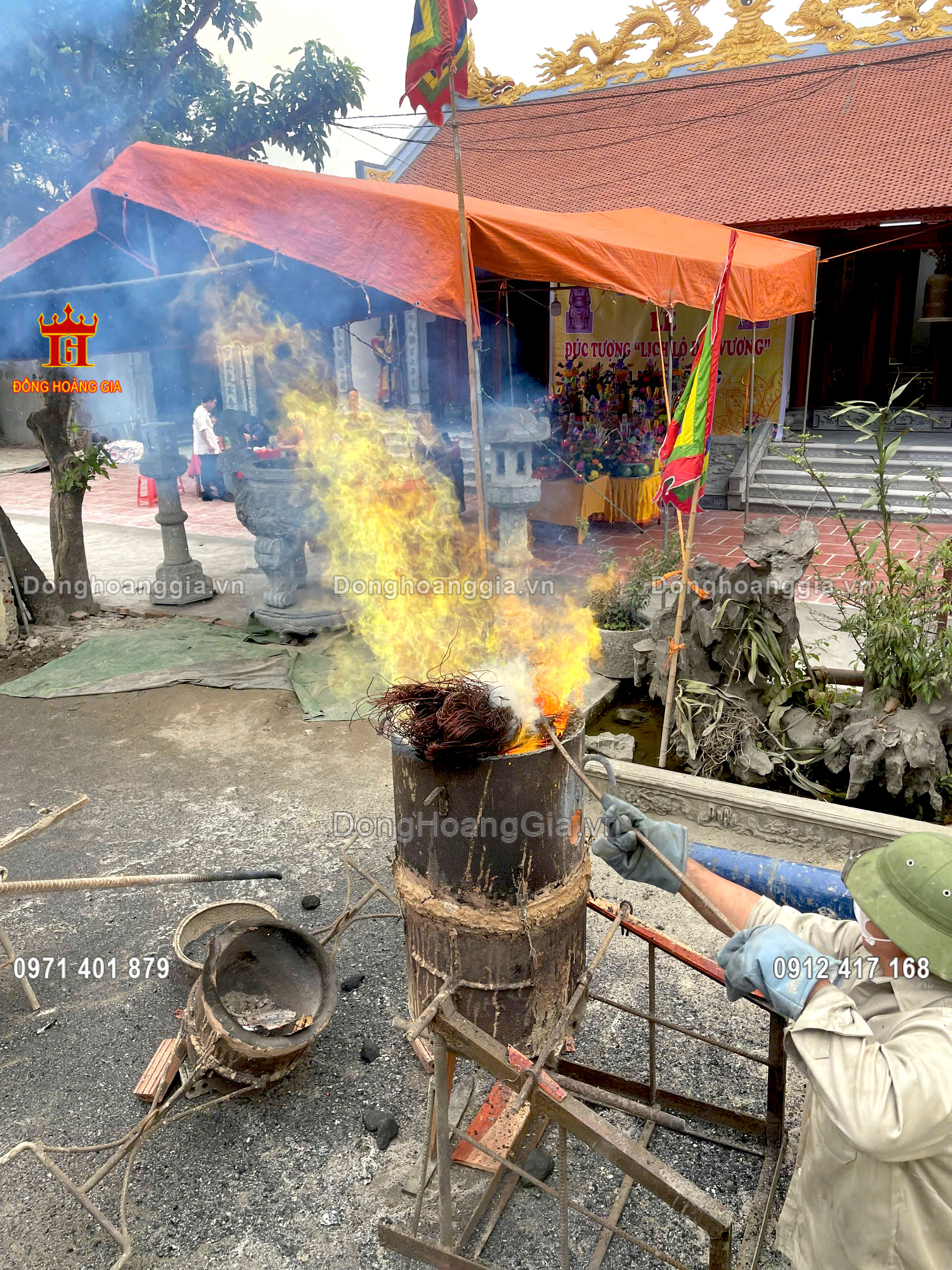 Tượng đồng Lục Lộ Đại Vương được đúc ngay tại đền